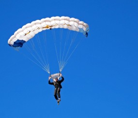 开云体育视频直播-温网完胜美网，西西帕斯统治全场的战术革命