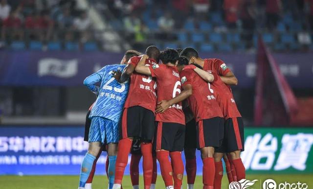 长春亚泰登陆胜利之岸,球队士气攀升 长春亚泰登陆胜利之岸,球队士气攀升