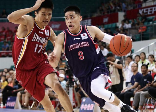 辽宁队力克广州队，库里点燃赛场