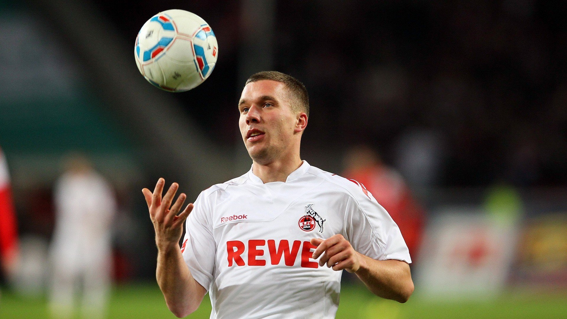 马赛节奏掌控阿森纳，托尼扛起全队—一场战术与意志的胜利